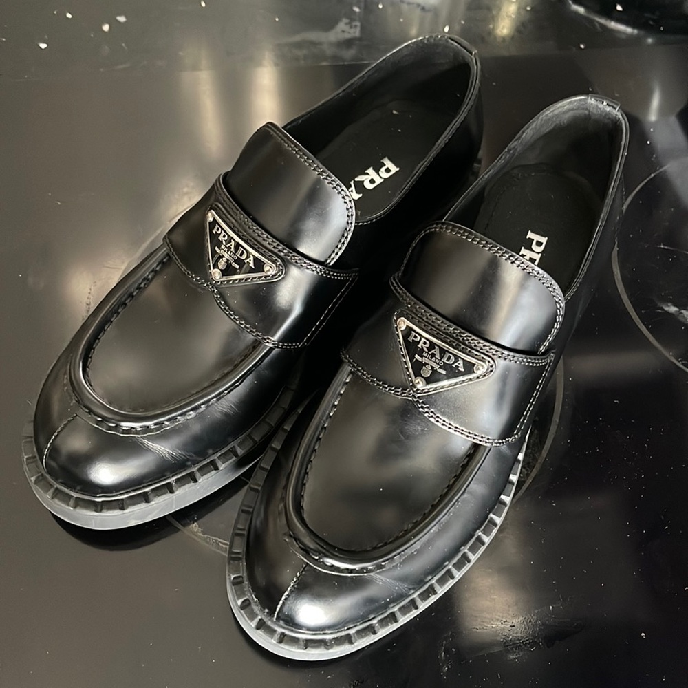 Prada size 37 black loafers